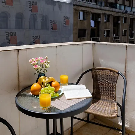 Old Deluxe Universitate Bükreş