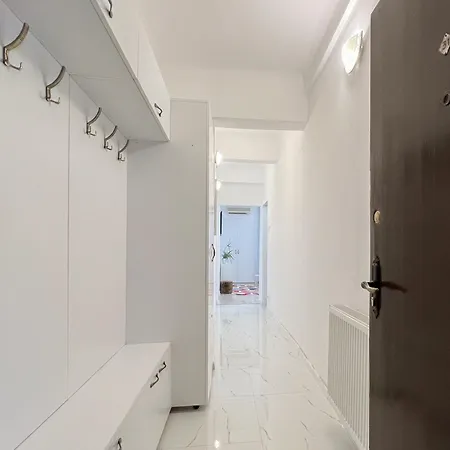 Old Deluxe Universitate Daire *