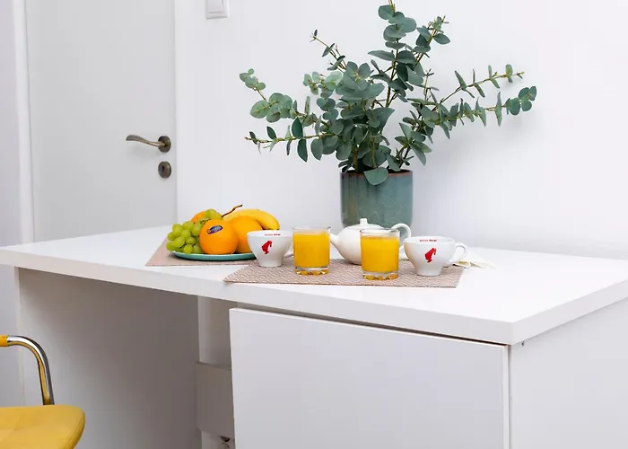 Old Deluxe Universitate شقة بوخارست