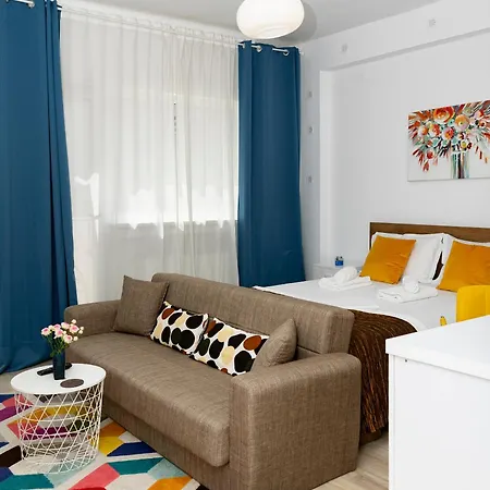 Old Deluxe Universitate