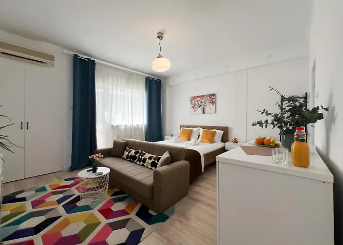 Old Deluxe Universitate Apartman