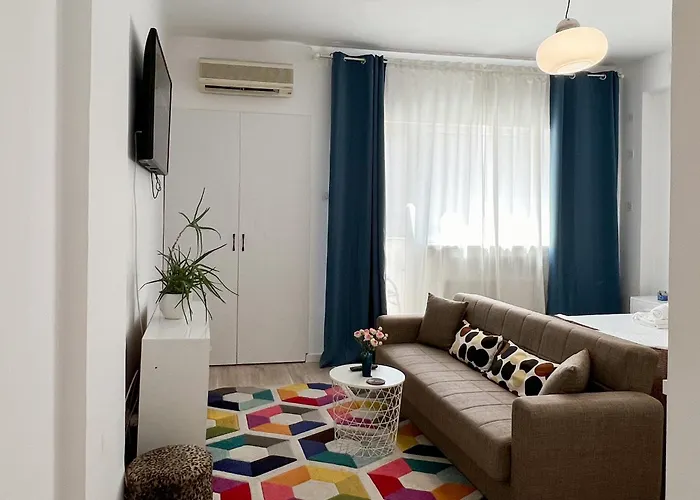 Old Deluxe Universitate Apartman